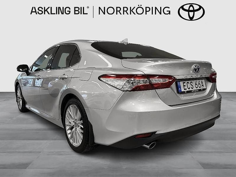 Begagnad Toyota Camry Executive 218 HK (160 kW) 2019 Silver Sedan