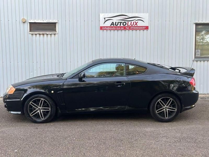 Svart Begagnad 2003 Hyundai Coupé Sportkupé | 49 900 kr - Bild 1/4