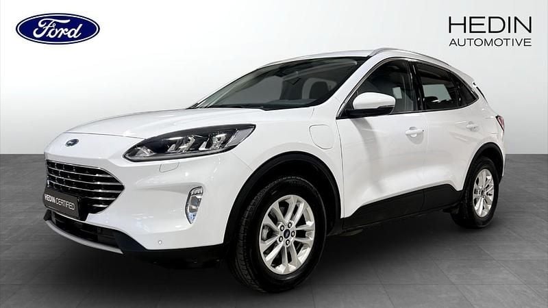 Vit (white) Begagnad 2022 Ford Kuga Titanium SUV | 244 900 kr (Bra pris) - Bild 1/4