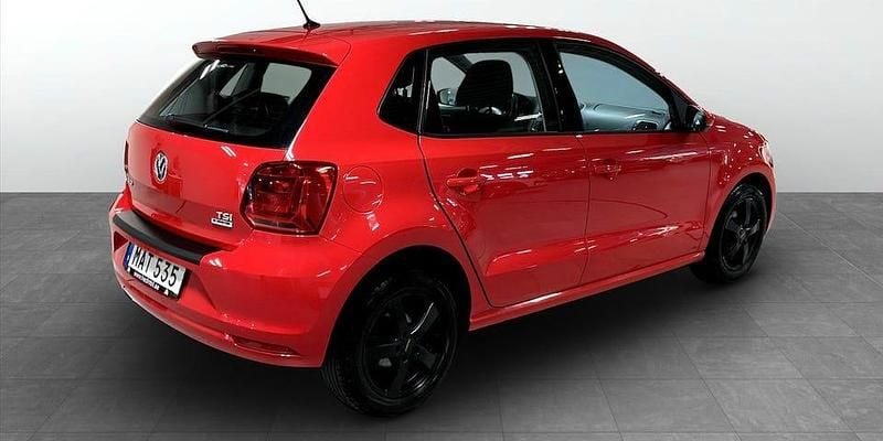 Begagnad 2016 VW Polo Halvkombi | 120 000 kr (Marknadspris) - Bild 1/3