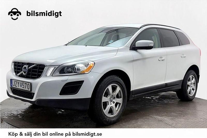 Vit Begagnad 2012 Volvo XC60 Momentum SUV | 142 800 kr (Marknadspris) - Bild 1/3