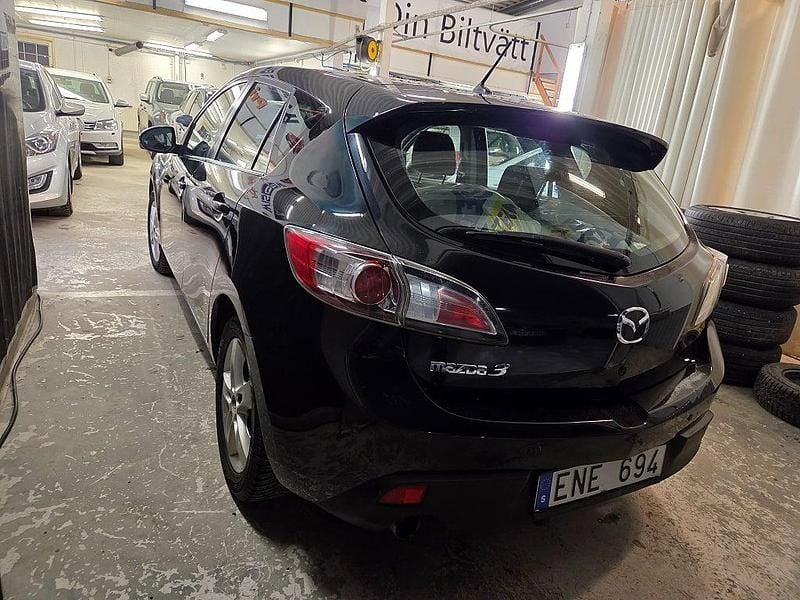 Begagnad Mazda 3 Inclusive 151 HK (111 kW) 2009 Svart Halvkombi
