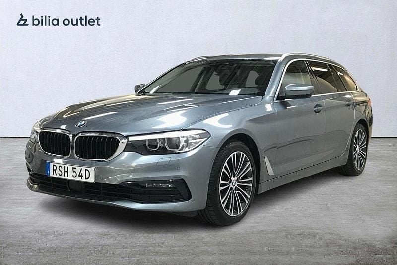 Blå Begagnad 2020 BMW 520 Sport Line Kombi | 269 900 kr (Superpris) - Bild 1/3