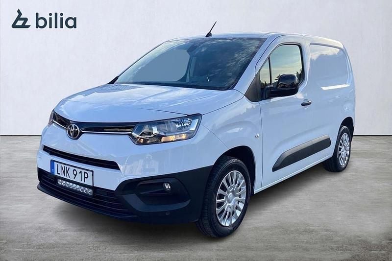 Vit Begagnad 2023 Toyota Proace City Van | 234 900 kr (Marknadspris) - Bild 1/3
