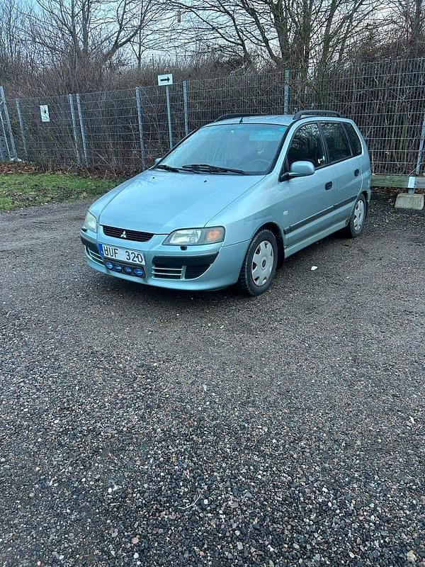 Begagnad 2004 Mitsubishi Space Star Halvkombi | 32 000 kr (Marknadspris) - Bild 1/4