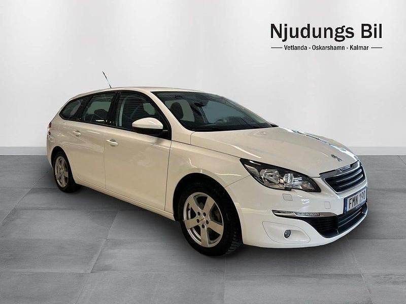 Begagnad Peugeot 308 SW Active 131 HK (96 kW) 2014 Vit Kombi