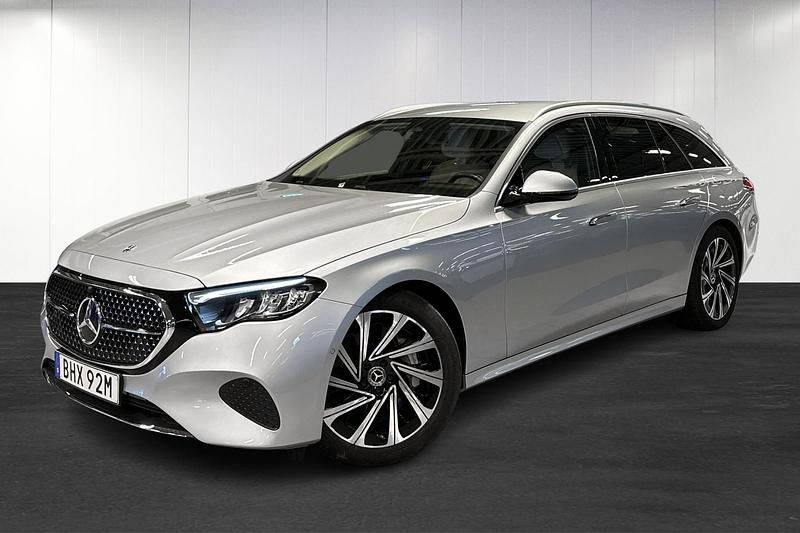 Silver (black) Begagnad 2024 Mercedes E300 Kombi | 549 900 kr - Bild 1/4