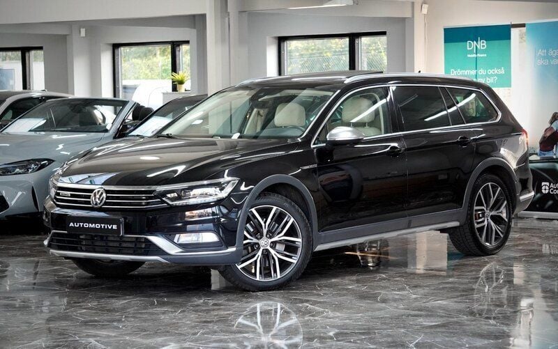 Svart Begagnad 2018 VW Passat Alltrack GTS Kombi | 284 900 kr (Dyr) - Bild 1/4