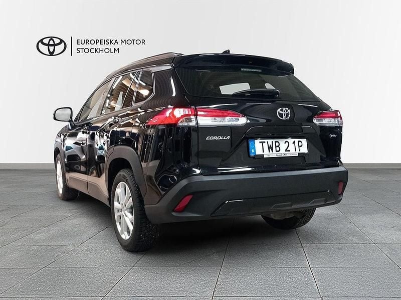 Begagnad Toyota Corolla Cross Active 140 HK (102 kW) 2025 Svart SUV