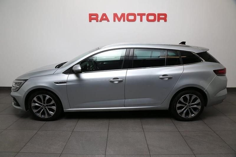 Begagnad Renault Mégane IV 140 HK (102 kW) 2023 Grå Kombi