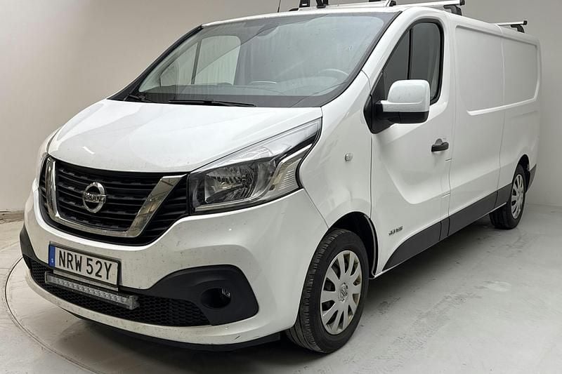 Vit Begagnad 2019 Nissan NV300 Van | 129 000 kr (Superpris) - Bild 1/4