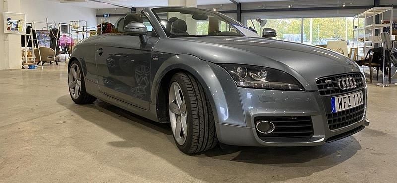 Grå Begagnad 2009 Audi TT Roadster S-Line Cab | 149 000 kr - Bild 1/4