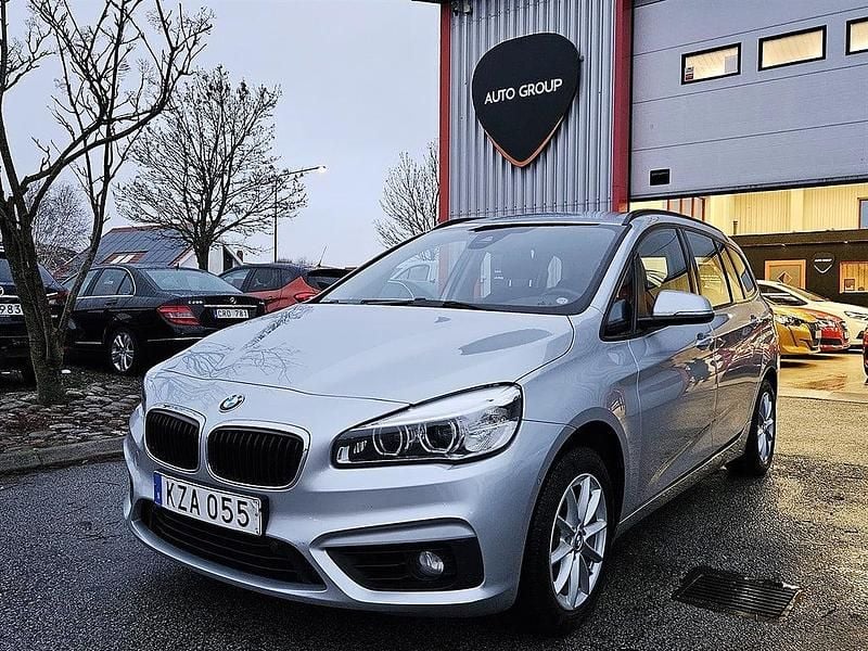 Silver Begagnad 2015 BMW 218 Gran Tourer Minibuss | 179 900 kr (Lite dyr) - Bild 1/4