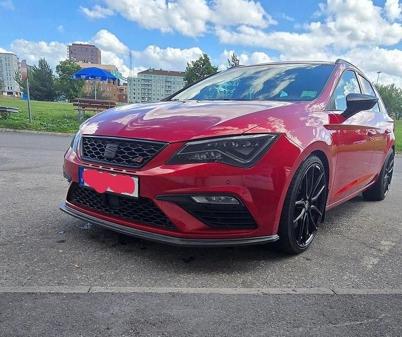 Begagnad 2018 Cupra Leon Kombi | 267 900 kr (Marknadspris) - Bild 1/4