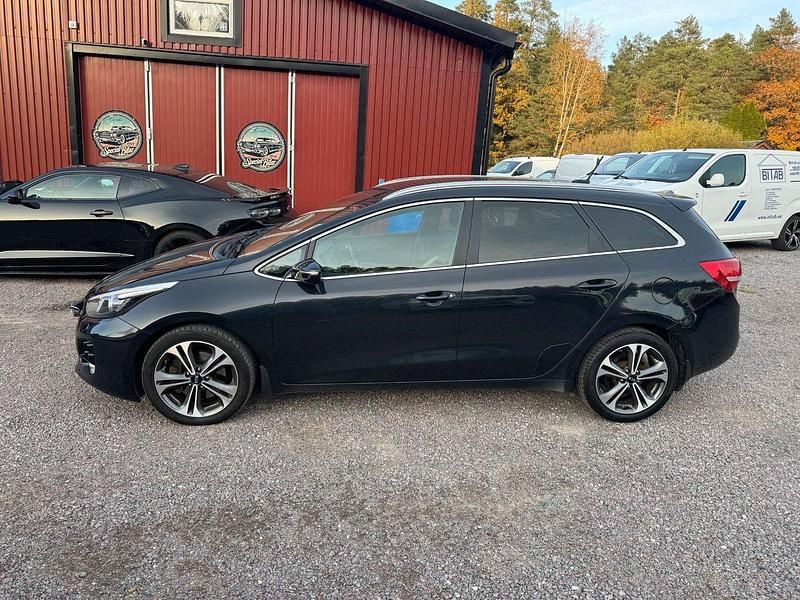 Svart Begagnad 2016 Kia Ceed Sportswagon GT-Line Kombi | 89 900 kr (Marknadspris) - Bild 1/4