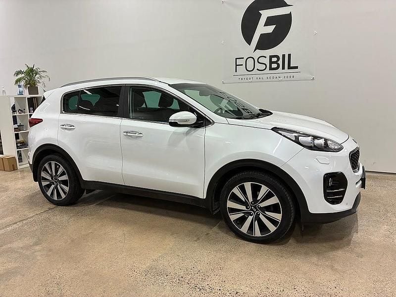 Vit Begagnad 2016 Kia Sportage Advance SUV | 169 900 kr (Marknadspris) - Bild 1/3