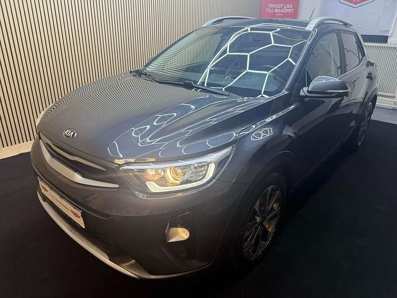 Begagnad Kia Stonic Advance 120 HK (88 kW) 2020 Grå SUV
