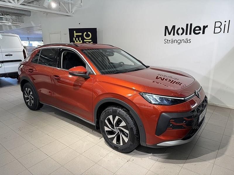 Röd Ny 2026 VW T-Roc SUV | 418 900 kr (Lite dyr) - Bild 1/4