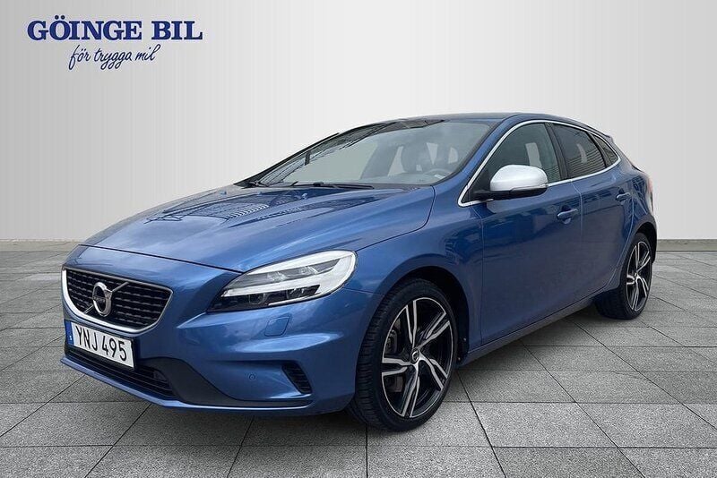 Blå Begagnad 2018 Volvo V40 R-Design Kombi | 229 900 kr (Marknadspris) - Bild 1/3