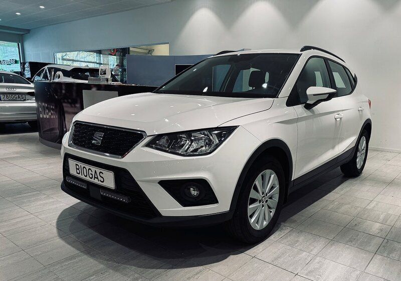 Vit Begagnad 2020 Seat Arona SUV | 149 900 kr (Lite dyr) - Bild 1/3