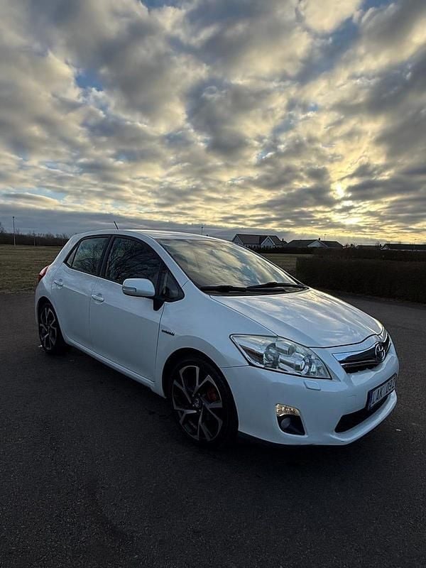 Begagnad 2010 Toyota Auris Hybrid | 105 000 kr (Marknadspris) - Bild 1/4