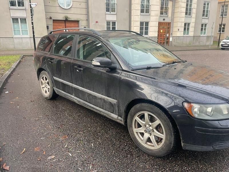 Begagnad 2007 Volvo V50 Kombi | 21 900 kr (Marknadspris) - Bild 1/4