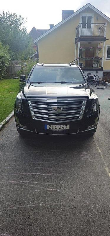 Svart Begagnad 2018 Cadillac Escalade SUV | 545 000 kr (Superpris) - Bild 1/4