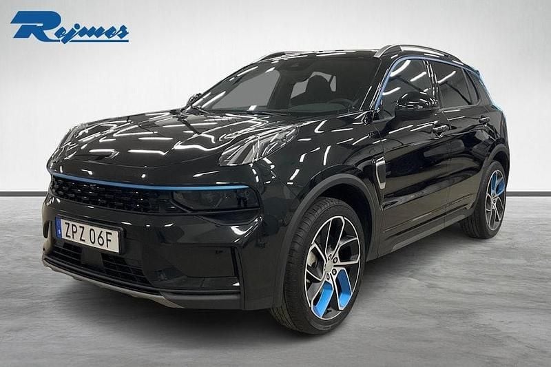 Svart Begagnad 2023 Lynk & Co 01 SUV | 289 800 kr (Marknadspris) - Bild 1/4
