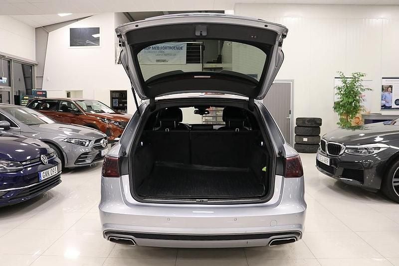 Begagnad Audi A6 S-Line 272 HK (200 kW) 2017 Floret silver metallic Kombi
