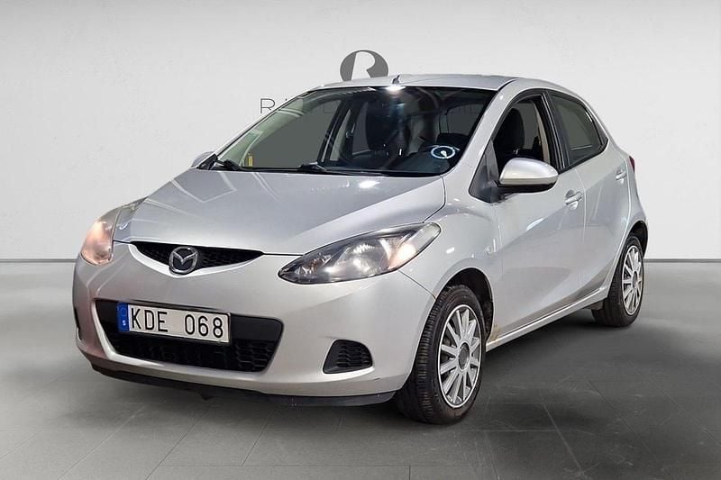 Grå Begagnad 2009 Mazda 2 Halvkombi | 44 900 kr (Bra pris) - Bild 1/3