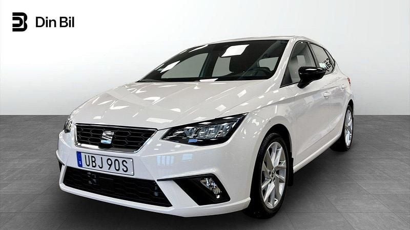 Vit Begagnad 2023 Seat Ibiza FR Halvkombi | 184 900 kr (Marknadspris) - Bild 1/4