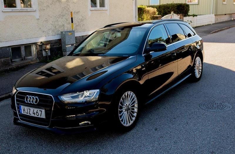 Svart Begagnad 2015 Audi A4 S-Line Kombi | 139 000 kr (Bra pris) - Bild 1/4