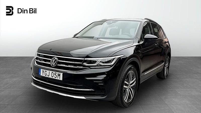 Svart Begagnad 2023 VW Tiguan Elegance SUV | 409 900 kr (Lite dyr) - Bild 1/4