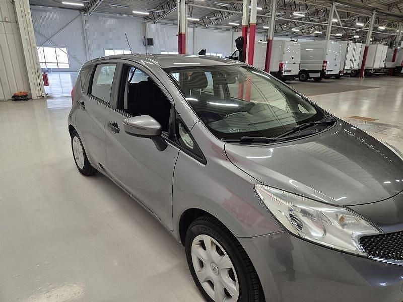 Begagnad Nissan Note Visia 80 HK (58 kW) 2015 Grå Minibuss