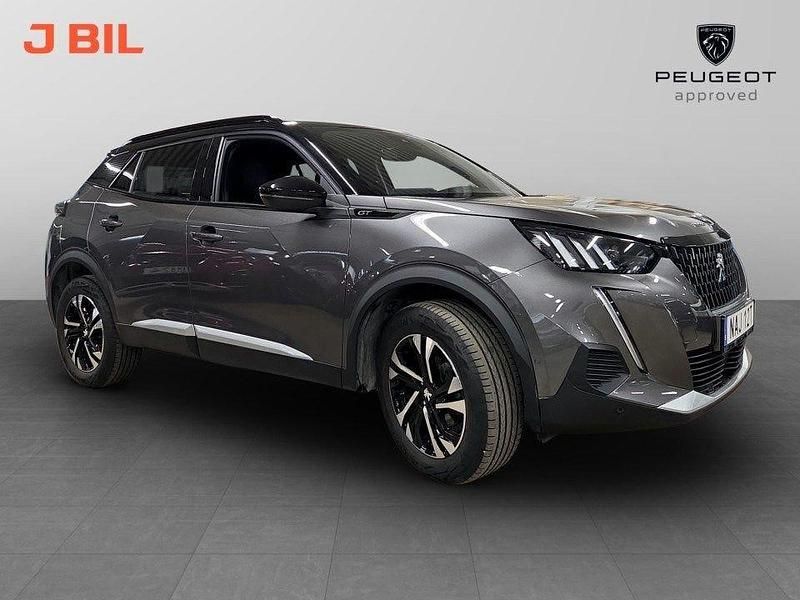 Grå Begagnad 2023 Peugeot 2008 GTi SUV | 239 900 kr (Marknadspris) - Bild 1/4