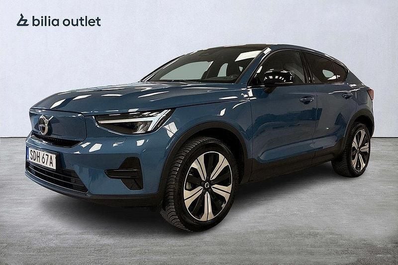 Blå Begagnad 2022 Volvo EC40 Core SUV | 339 000 kr (Marknadspris) - Bild 1/4