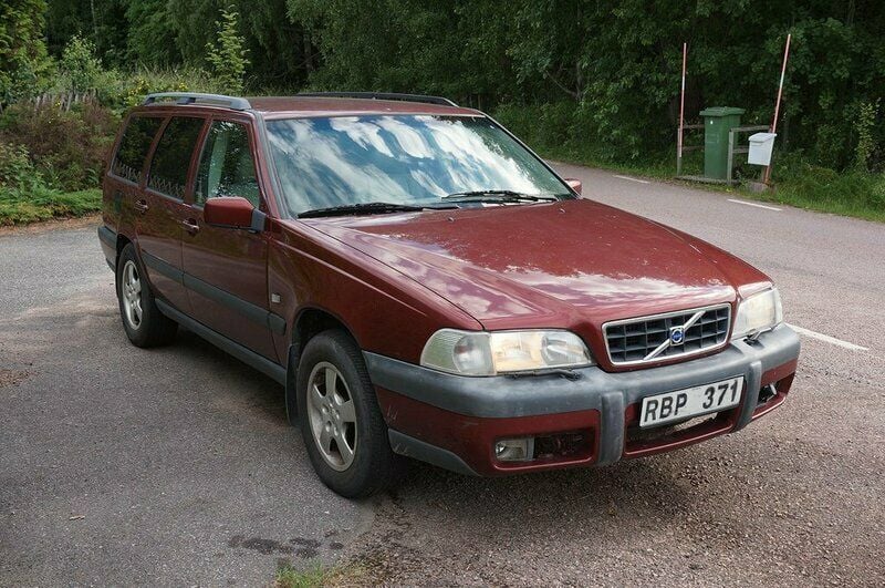 Begagnad Volvo XC70 194 HK (142 kW) 1999 Mörkröd SUV