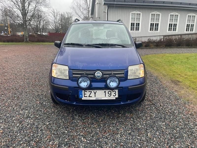 Begagnad Fiat Panda Dynamic 60 HK (44 kW) 2007 Blå Halvkombi