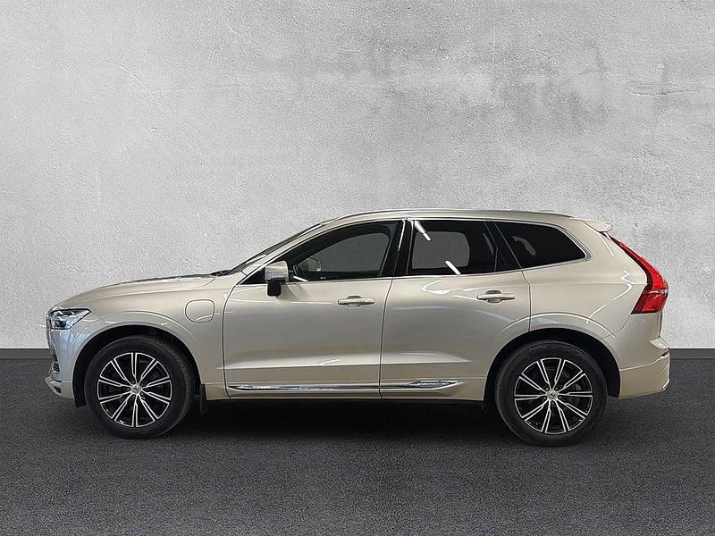 Begagnad Volvo XC60 Inscription 303 HK (222 kW) 2020 Ljusbrun SUV