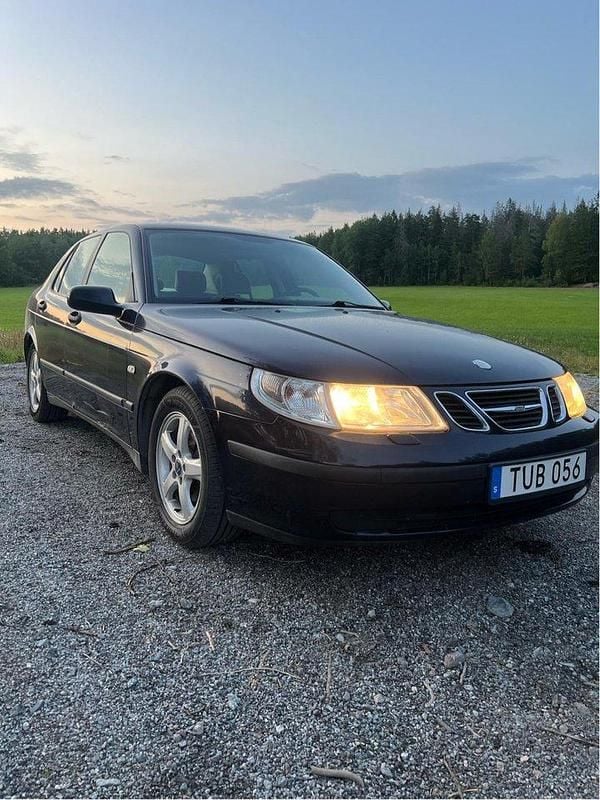 Blå Begagnad 2003 Saab 9-5 Sedan | 20 000 kr (Bra pris) - Bild 1/4