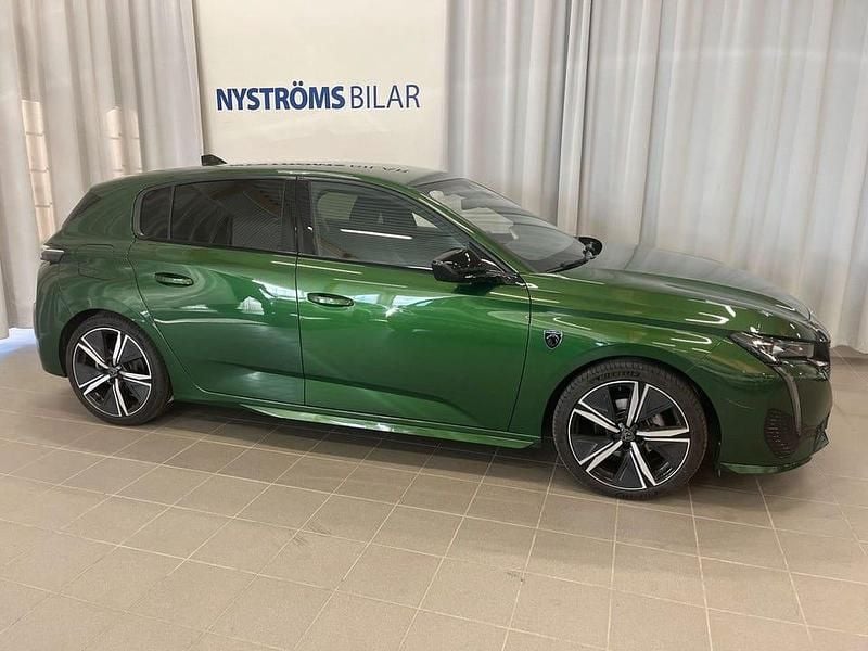 Begagnad Peugeot 308 GTi 131 HK (96 kW) 2024 Grön (grönmetallic) Halvkombi