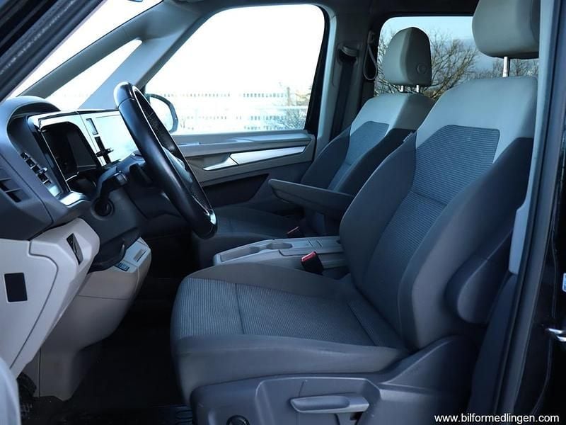 Begagnad VW Multivan S 218 HK (160 kW) 2023 Svart Van