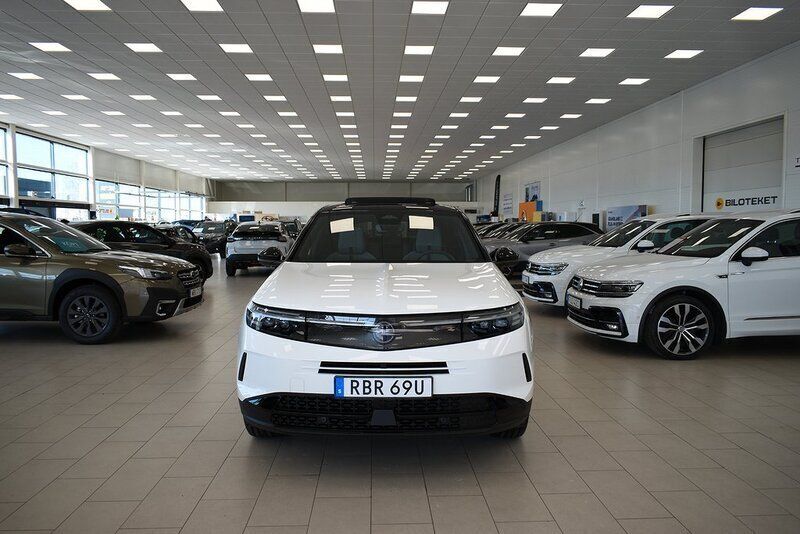 Vit Ny 2024 Opel Grandland X SUV | 429 900 kr (Marknadspris) - Bild 1/4