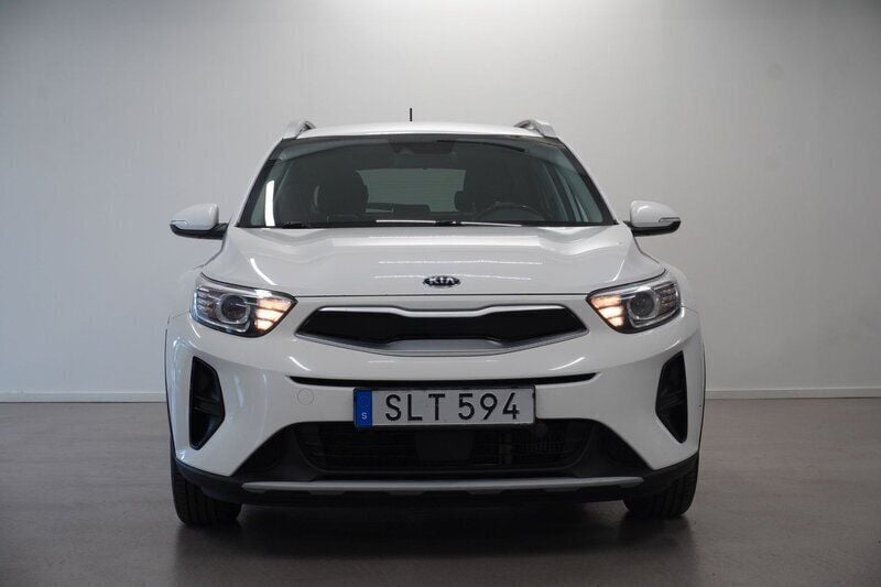 Vit Begagnad 2018 Kia Stonic Advance SUV | 114 999 kr (Marknadspris) - Bild 1/4