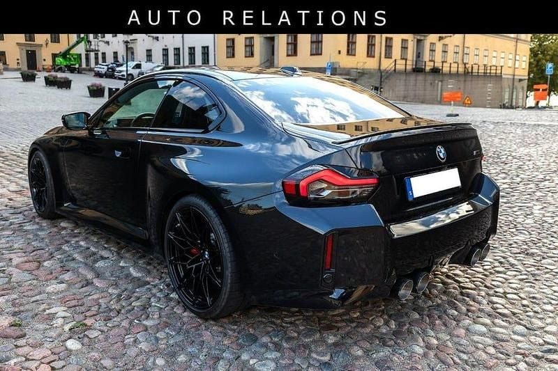 Begagnad BMW M2 Exclusive 460 HK (338 kW) 2024 Svart saphire Sportkupé