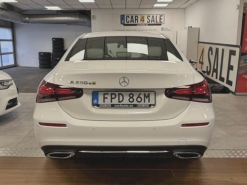 Begagnad Mercedes A250 160 HK (117 kW) 2020 Vit Sedan