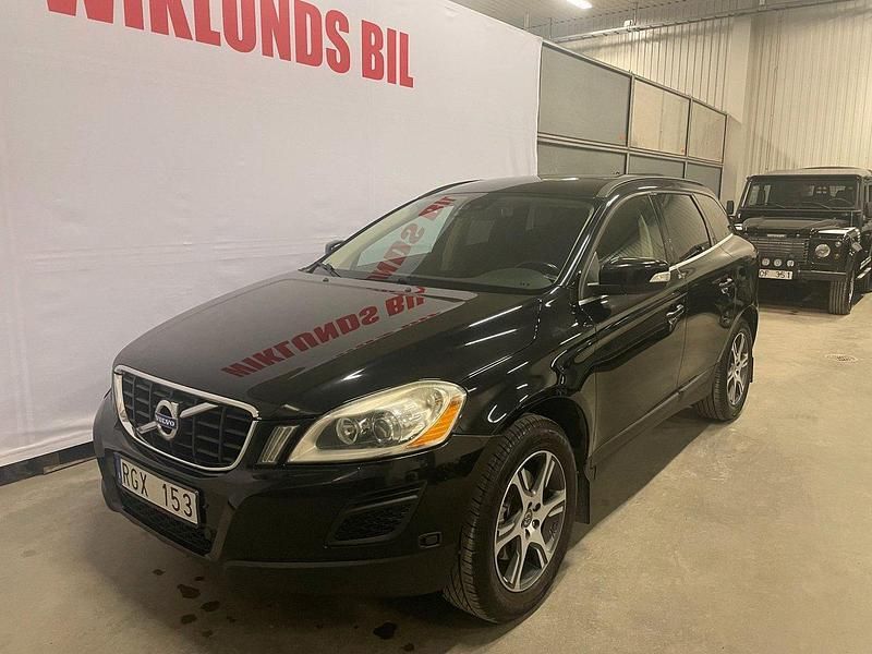 Svart Begagnad 2011 Volvo XC60 Momentum SUV | 89 900 kr (Marknadspris) - Bild 1/4