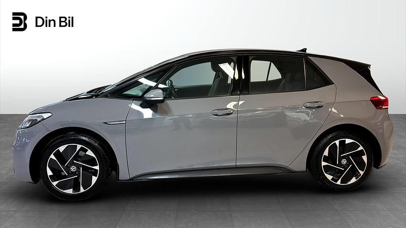 Begagnad VW ID.3 Pro Performance 150 kW (204 HK) 2021 Moonstone grey black Halvkombi