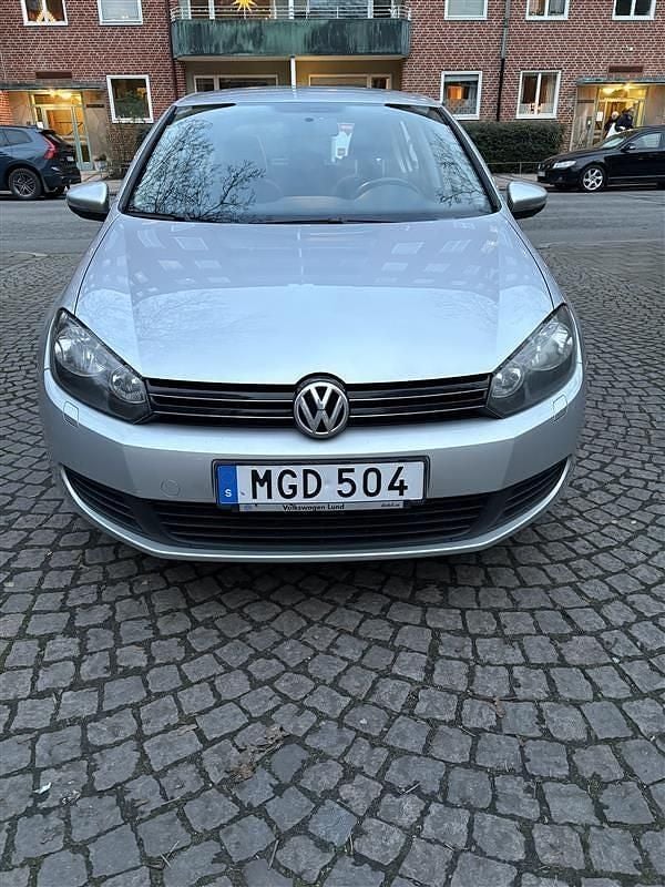 Begagnad 2012 VW Golf VII Halvkombi | 47 500 kr (Marknadspris) - Bild 1/4