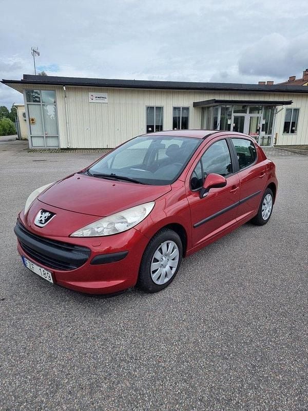 Röd Begagnad 2008 Peugeot 207 Halvkombi | 34 500 kr (Marknadspris) - Bild 1/4